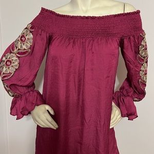 Va Va by Joy Han Gold and Silver Thread Floral Elastic and Flare Long Sleeves